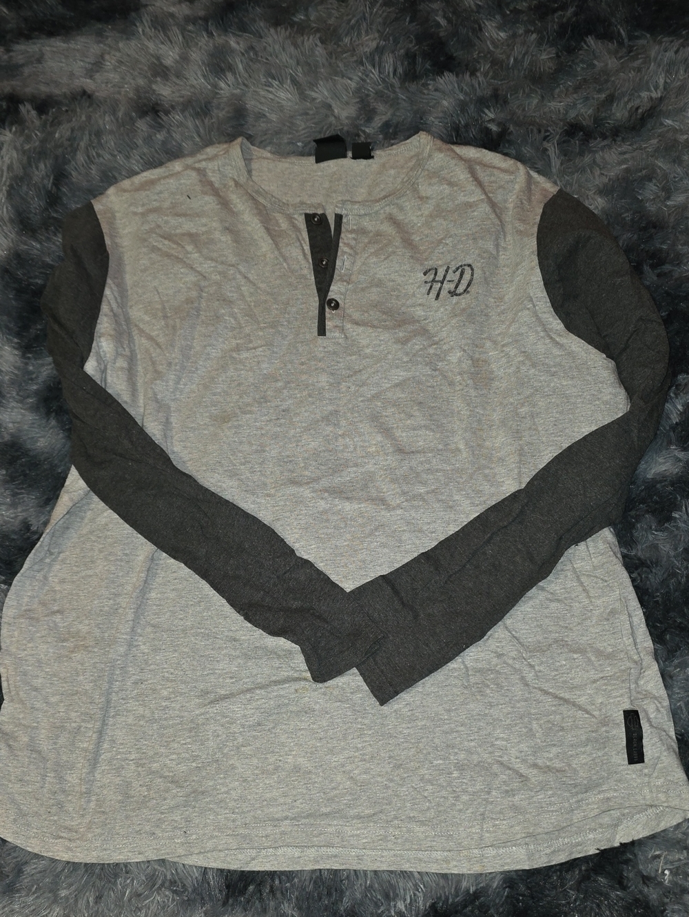 Harley-Davidson Light Gray and Dark Charcoal Two-Tone Henley
